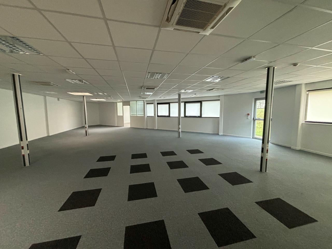Bureau Mont-Saint-Aignan 1647m² Location bureau Mont-Saint-Aignan Seine-Maritime OLBUR2530618 5